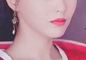 明星网红手链图片女,网红明星们的时尚宠儿